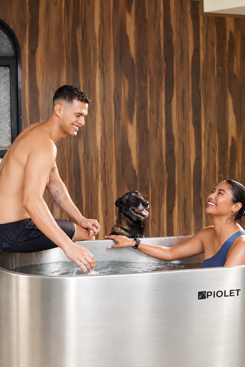 PIOLET Steel in a spa setting: fixed 304 stainless ice bath with double wall and 12 mm insulation between walls